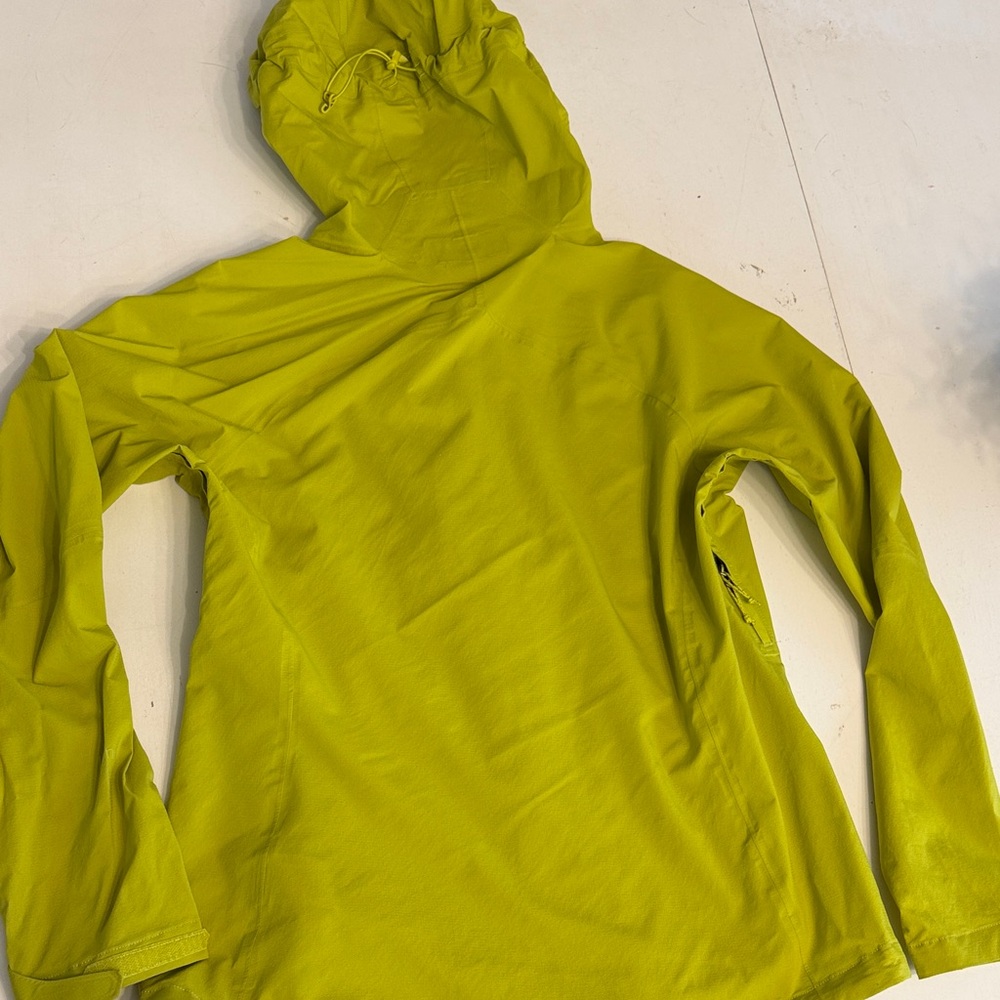 Patagonia Waterproof Shell Jacket - Picture 4 of 6